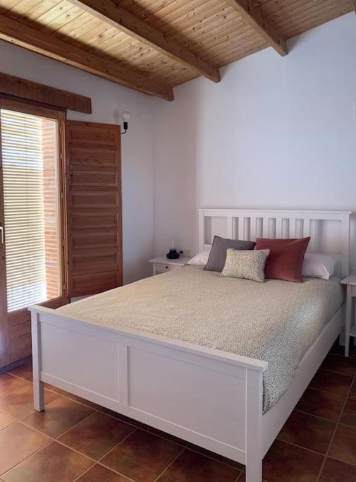 La Llobatera Casa Rural Les Coves de Vinroma ภายนอก รูปภาพ